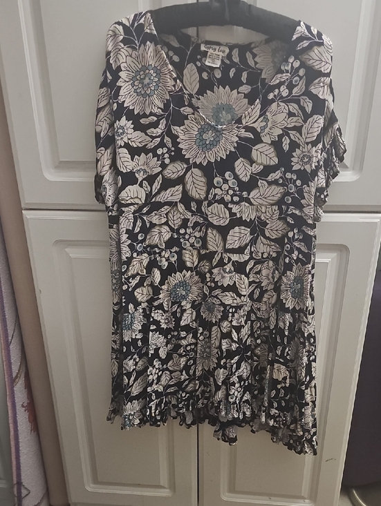 Gypsy Love Dresses & Skirts - ⚜️Everyday Floral Women's Black and Cream Babydoll Dress
